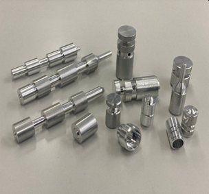 ���L�̐؍���H���i